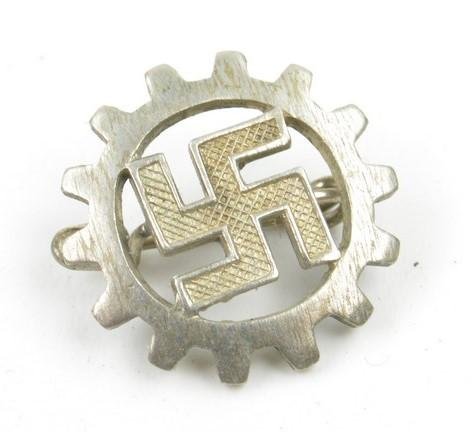 German DAF Kdf Pocket Atlas with DAF member badge — image 2