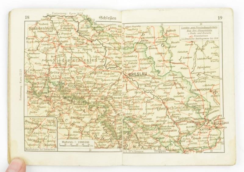 German DAF Kdf Pocket Atlas with DAF member badge — image 8