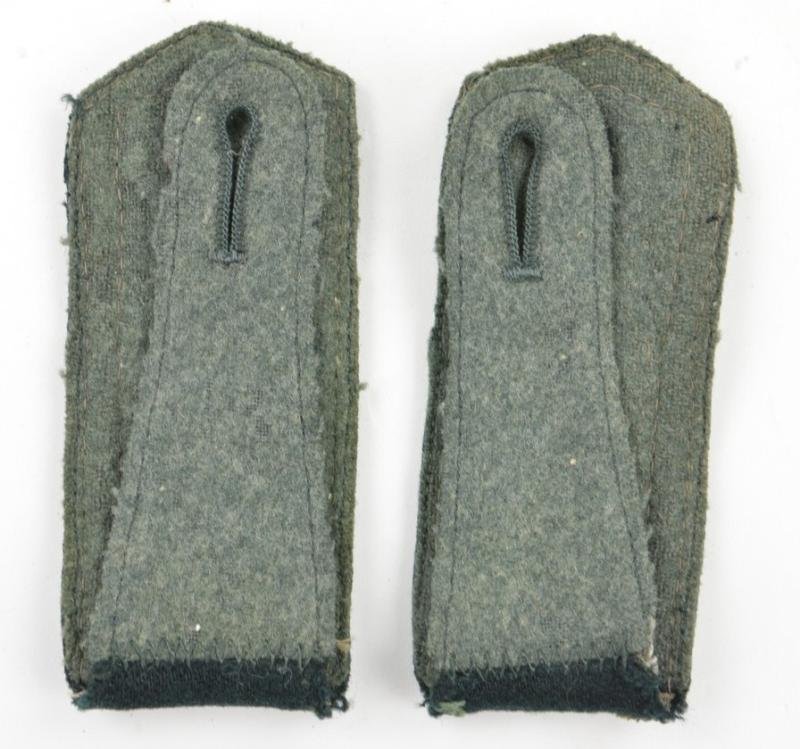 German WH M36 Shoulderboards — image 2