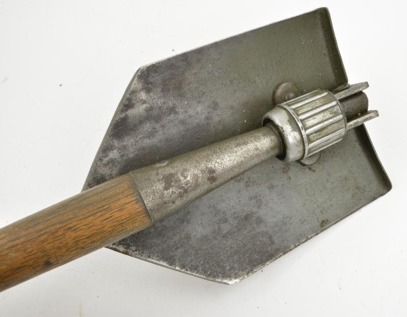 US WW2 M-1943 Intrenching Tool — image 4
