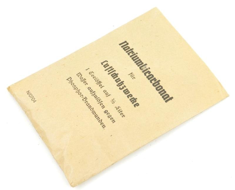 German Luftschutz First Aid Pack — image 2