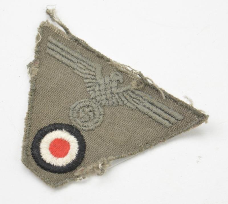 German WH Triangle Cap Eagle — image 2