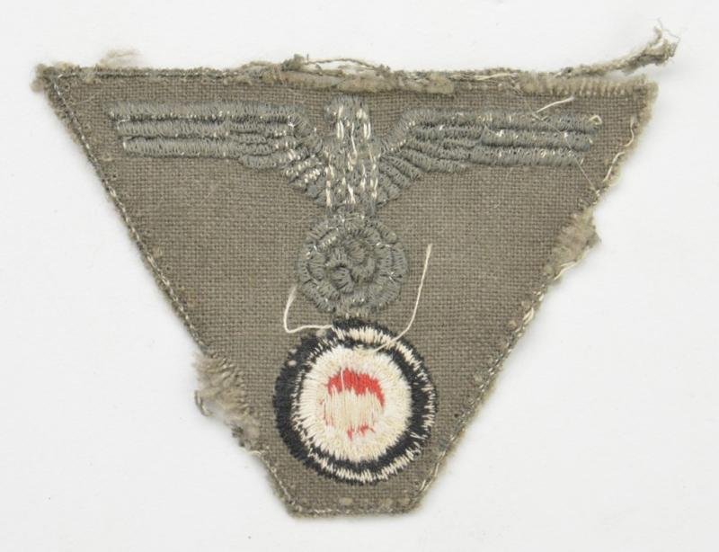 German WH Triangle Cap Eagle — image 3