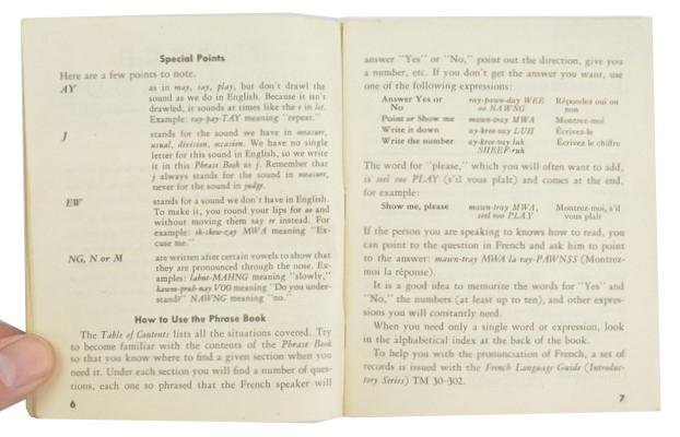 US WW2 French Phrase Book — image 3
