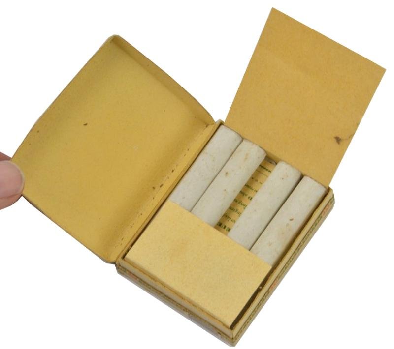 German Package of HN Cigarets — image 5