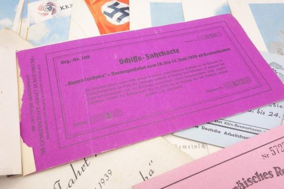 German KDF (Kraft Durch Freude) Travel set 'Sierra Cordoba' — image 3