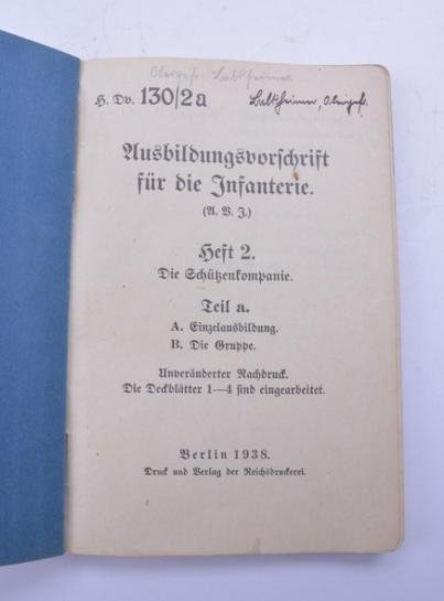 German WH Infantry Education Regulations pocket book — image 2