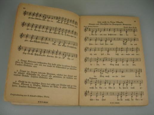 German WH Marching Songs Pocket Book — image 4