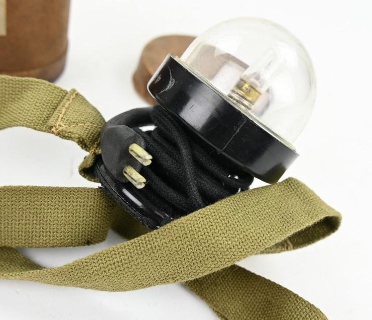 US WW2 Dinghy Signal Lamp M-308-B — image 2