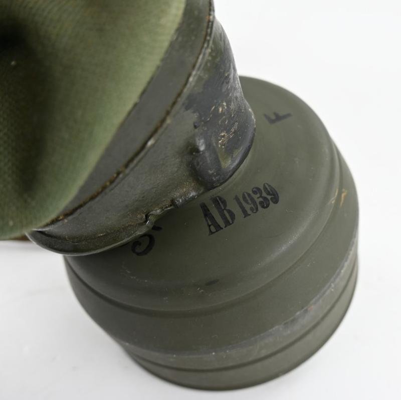 German WH M31 Gasmask with Cannister — image 11