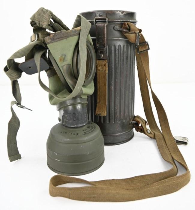 German WH M31 Gasmask with Cannister — image 14