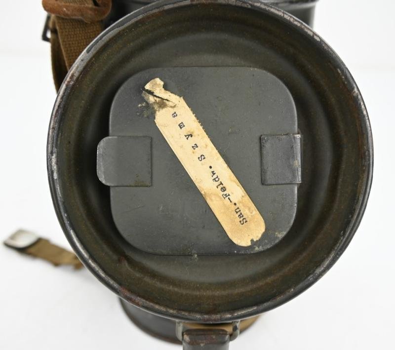 German WH M31 Gasmask with Cannister — image 6