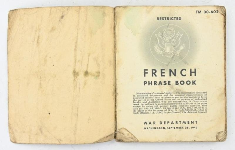 US WW2 French Phrase Book — image 2