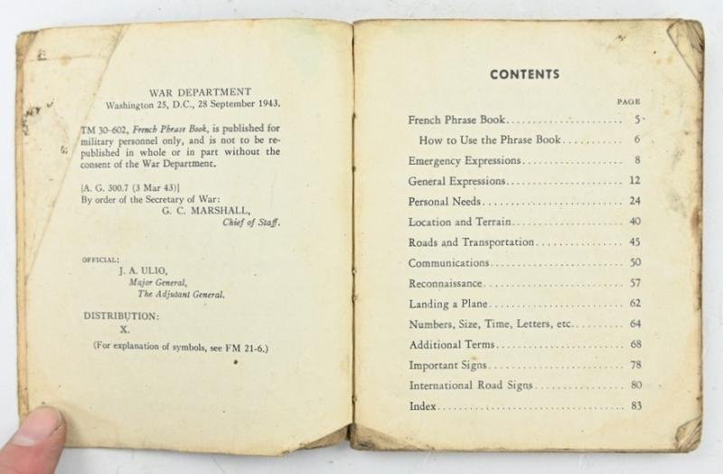US WW2 French Phrase Book — image 3