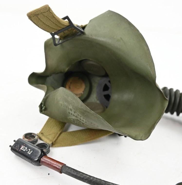 USAAF WW2 A-15 Oxygen Mask — image 8