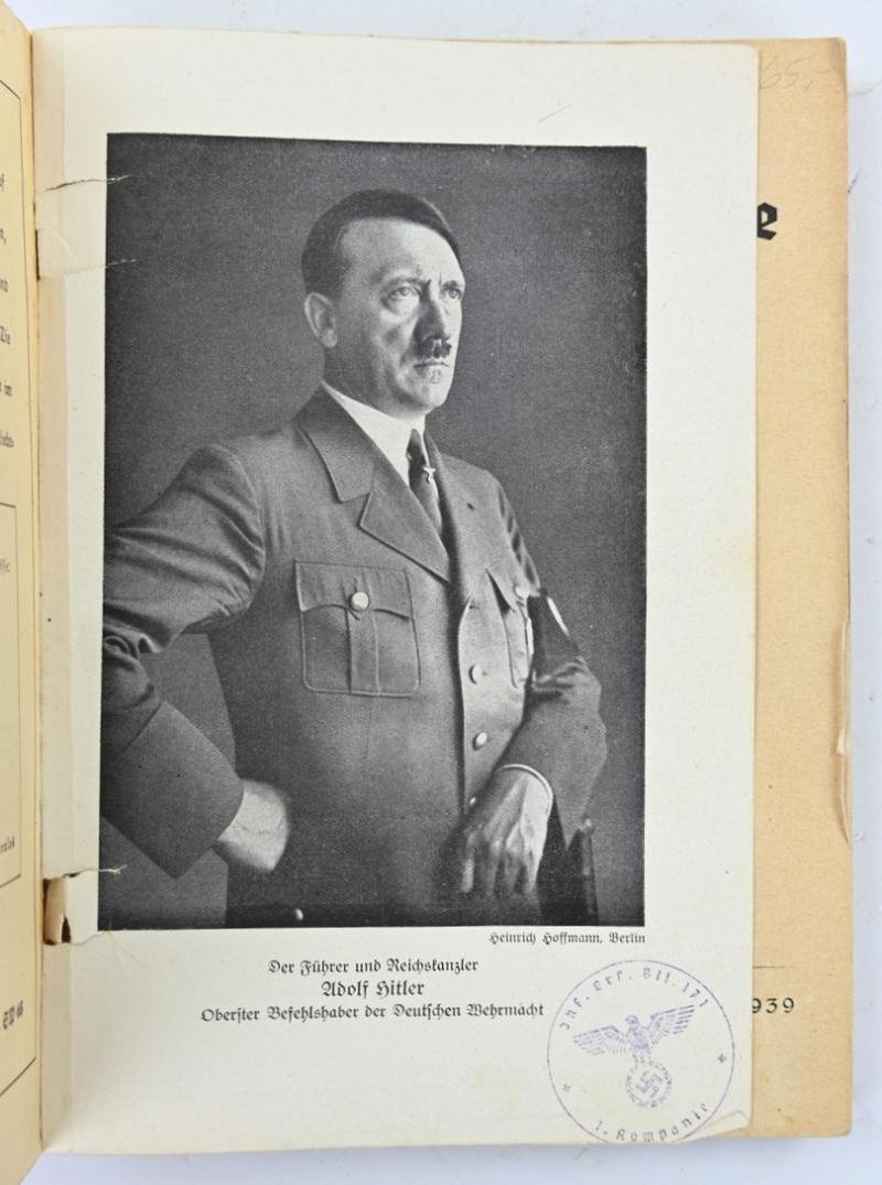 German WH Handbook 'Die Schutze Kompanie' — image 3