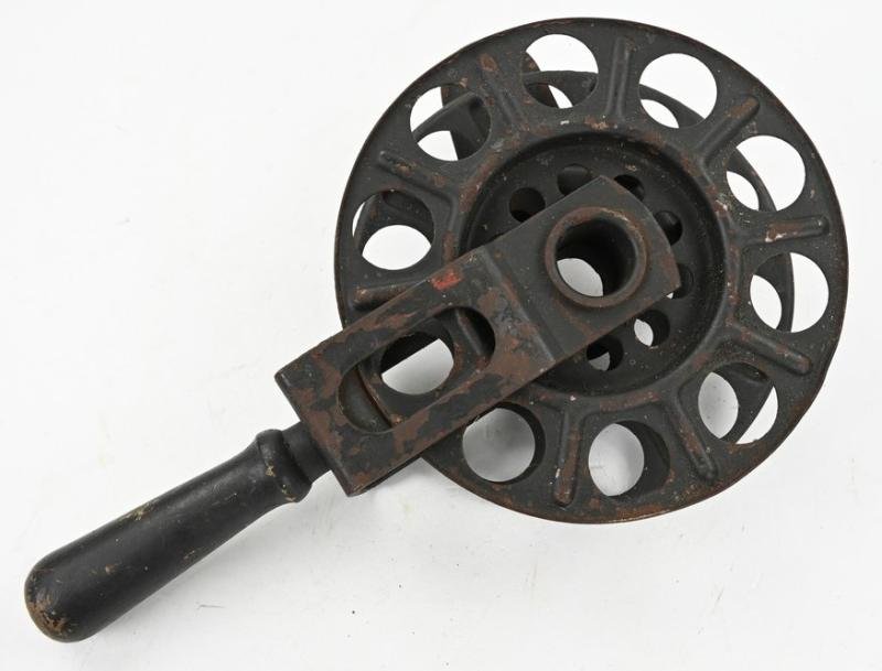 German WH Hand Cable Reel — image 3