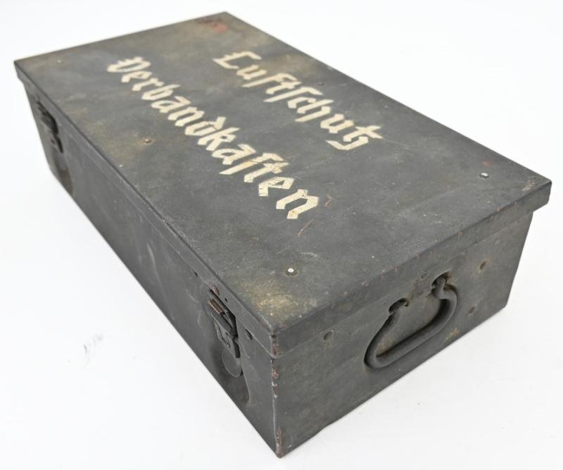 German LS First Aid Box — image 3
