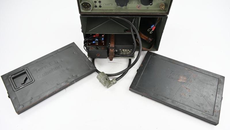 German WH Torn EB Radio Reciever Set — image 8