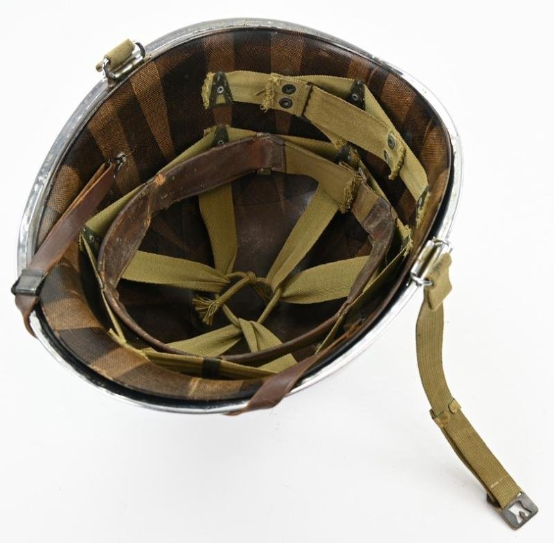 US WW2 Chromed Swivel Bale Helmet 'Schlueter' — image 11
