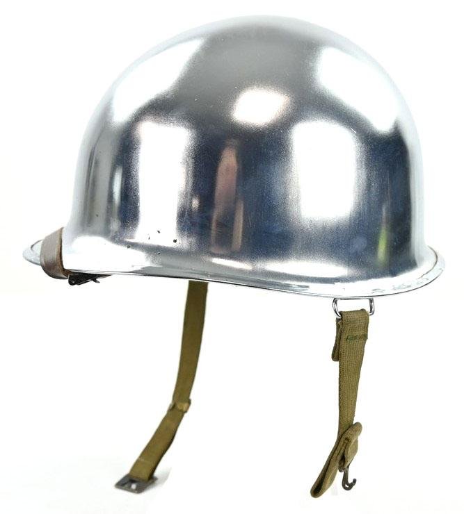 US WW2 Chromed Swivel Bale Helmet 'Schlueter' — image 2