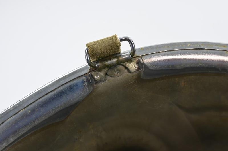 US WW2 Chromed Swivel Bale Helmet 'Schlueter' — image 9