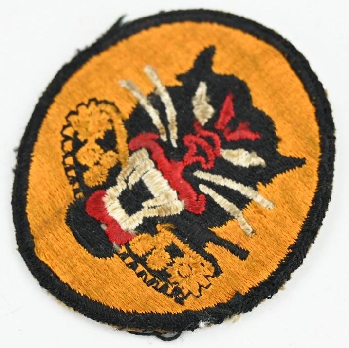 US WW2 'Eight Wheel 'Tank Destroyer Patch — image 2