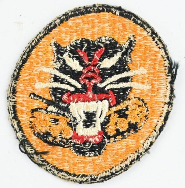 US WW2 'Eight Wheel 'Tank Destroyer Patch — image 3