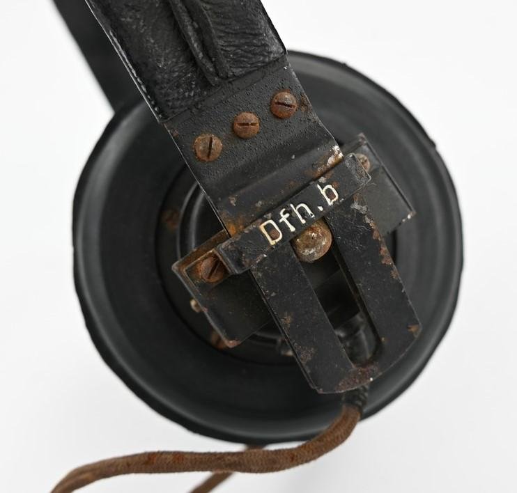 German WH Panzer Headphone 'Dfh.b' — image 8