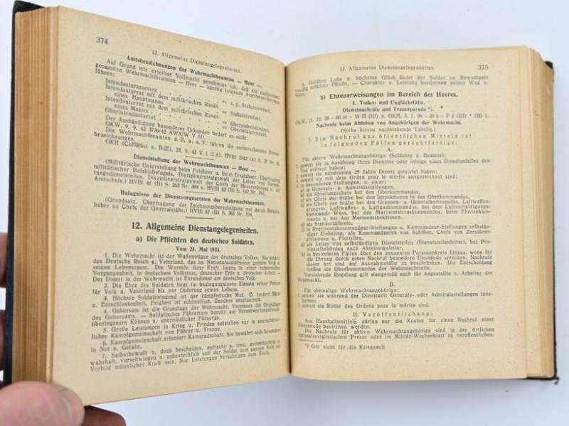 German WH Officers Kalender — image 7