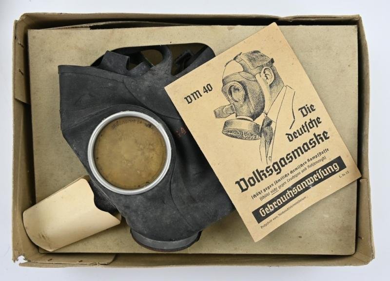 German LS DM40 Civil Gasmask with Filter in Box — image 5