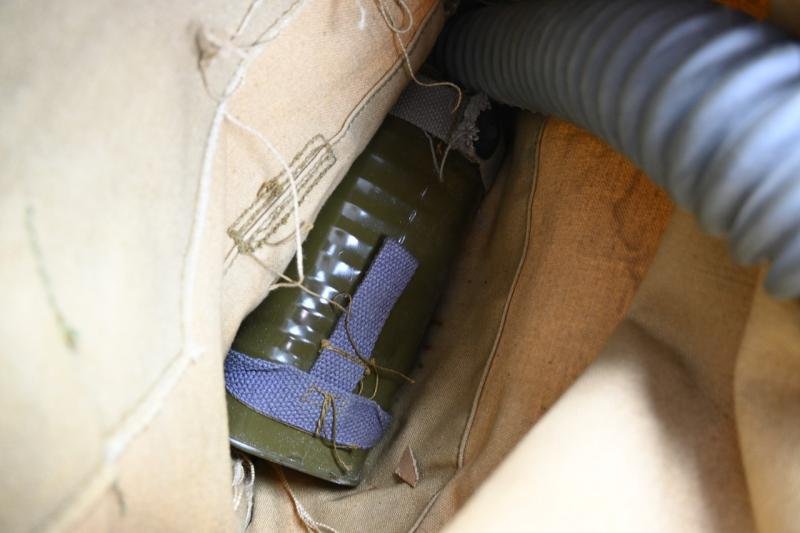 US WW2 MIVA 1 Army Service Gasmask in Carrying Pouch — image 5