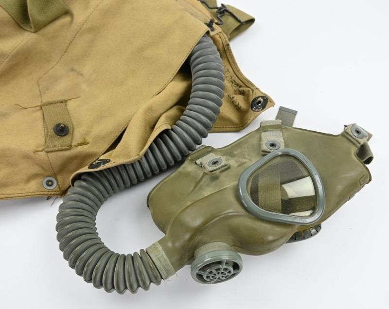 US WW2 MIVA 1 Army Service Gasmask in Carrying Pouch — image 6