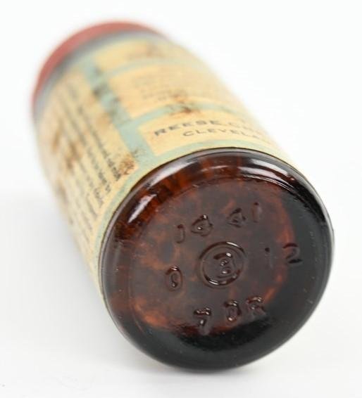 US WW2 Period Reese's Sedative Tablets — image 4
