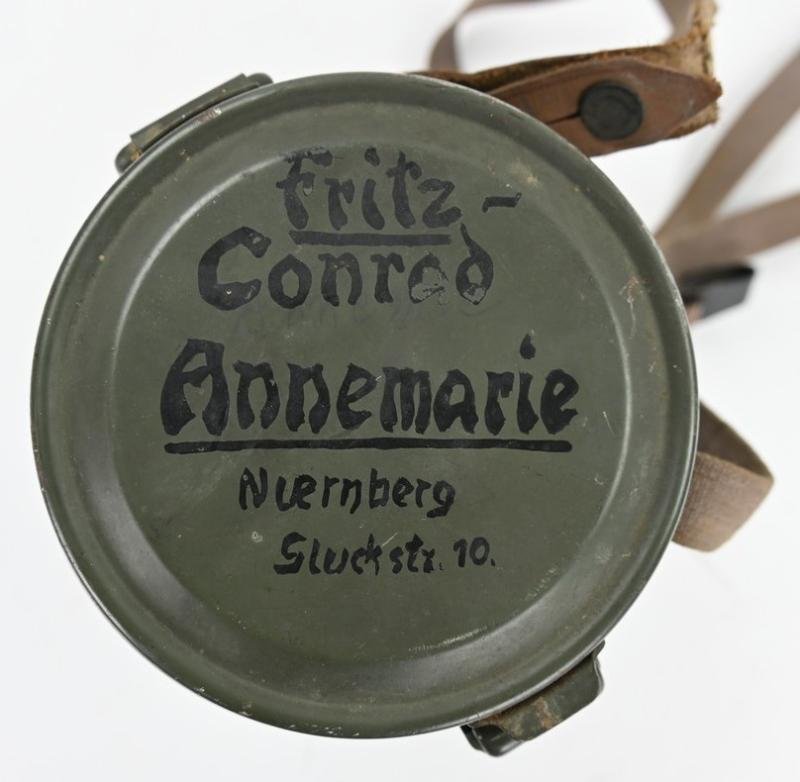 German WH M30 Gasmask with Cannister Set — image 11