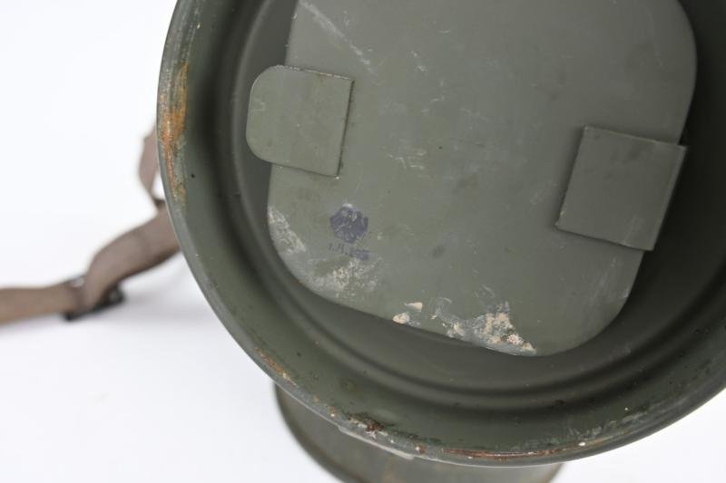 German WH M30 Gasmask with Cannister Set — image 13