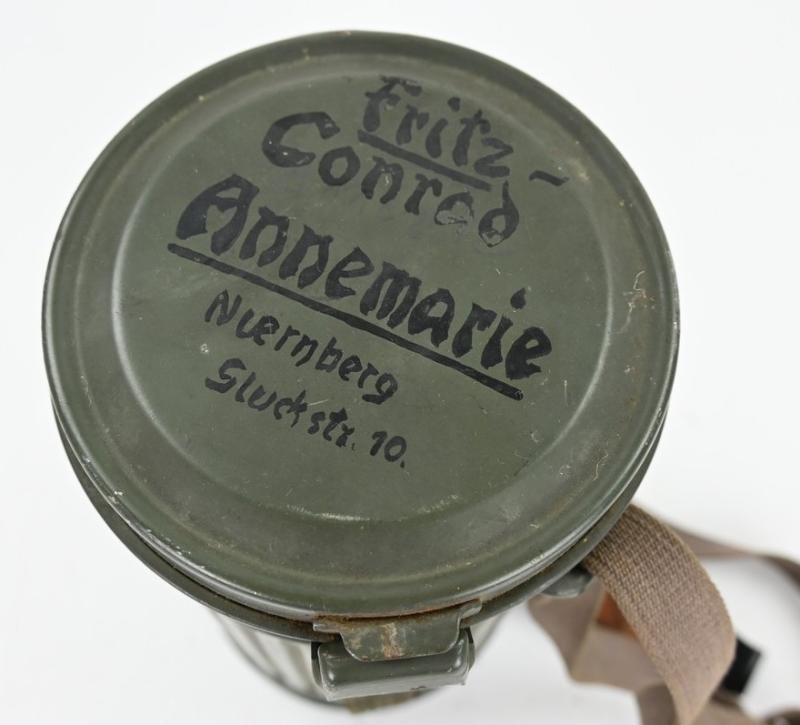 German WH M30 Gasmask with Cannister Set — image 2