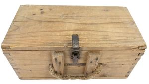 German WH Entlastungzunder 44 Ammunition Box