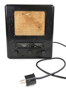 German Third Reich Era Civil Radio 'Volksempfanger VE301'