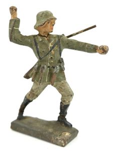 German Lineol Toy Figure 'Knife Thrower'