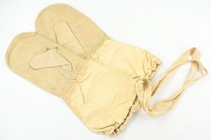 British WW2 Winter Mittens 1943