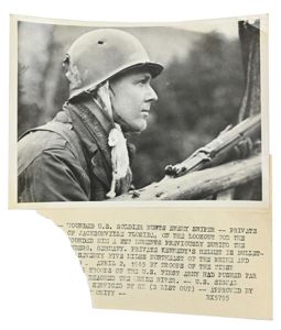 US WW2 Press Photo 'Sniper Hunter'