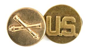 US WW2 Collar Disk Set