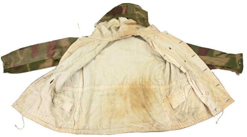 German WH Reversible Water & Tan Winter Parka Jacket — image 10