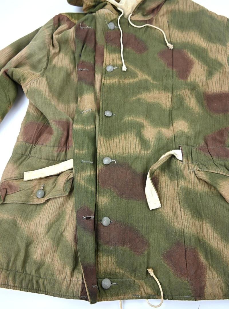 German WH Reversible Water & Tan Winter Parka Jacket — image 14