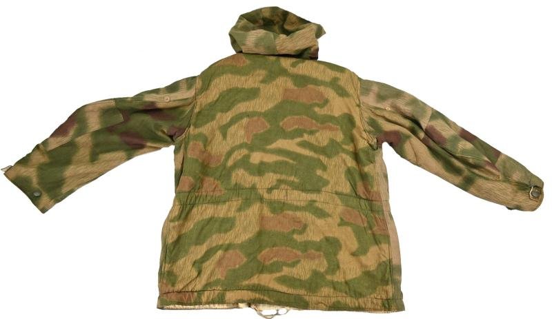 German WH Reversible Water & Tan Winter Parka Jacket — image 4