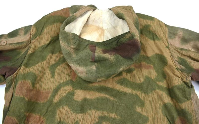 German WH Reversible Water & Tan Winter Parka Jacket — image 5