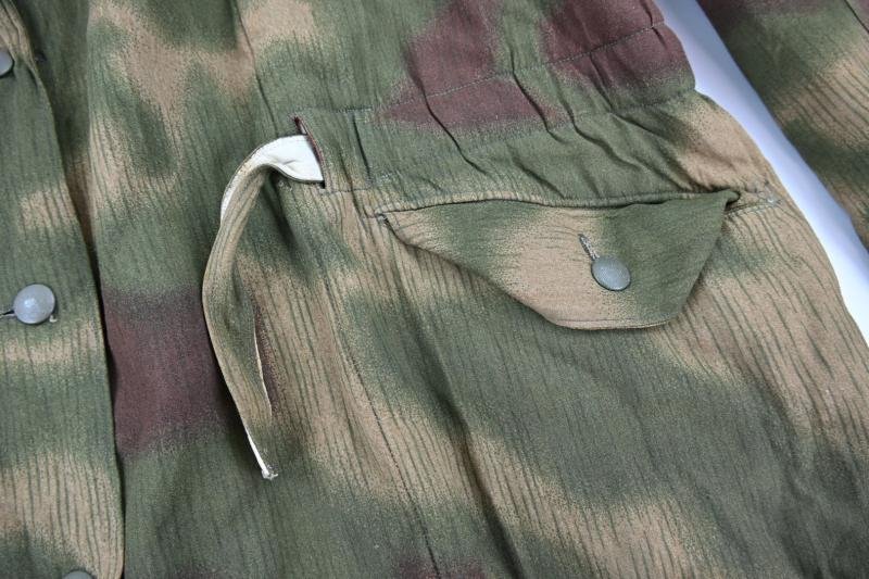 German WH Reversible Water & Tan Winter Parka Jacket — image 8