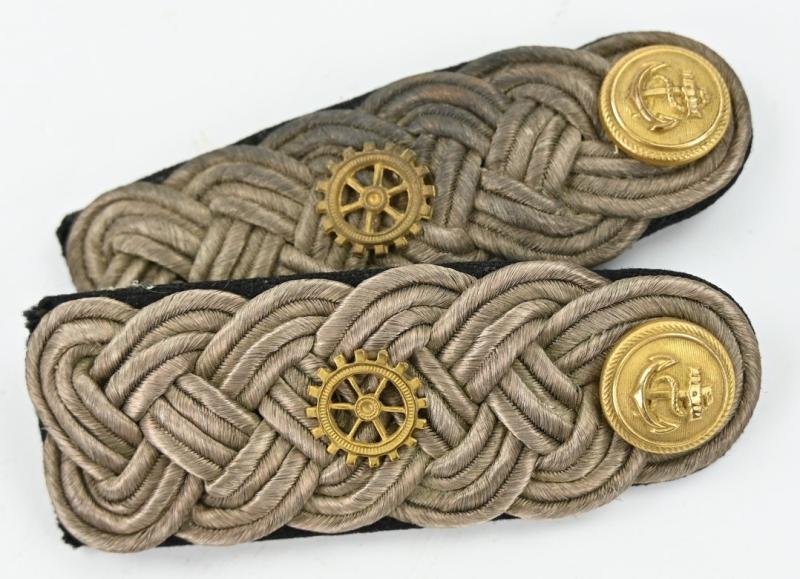 German KM Korvettenkapitan Shoulderboard set — image 2