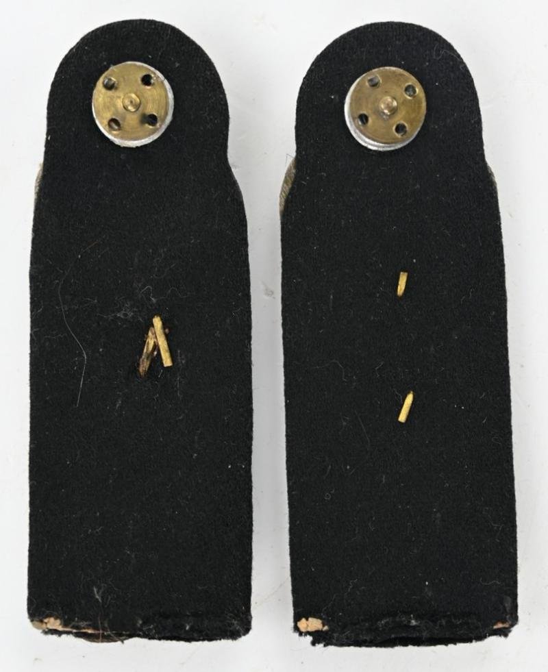 German KM Korvettenkapitan Shoulderboard set — image 4